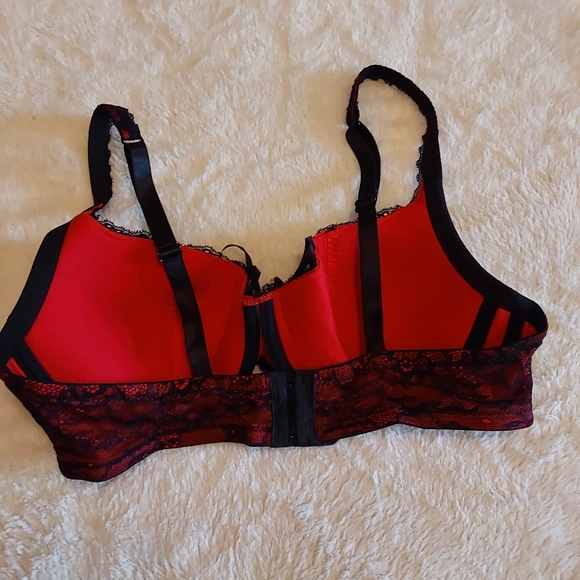 🌺 NWOT Frederick's Red/Black Lace Balconette Bra - Picture 4 of 9